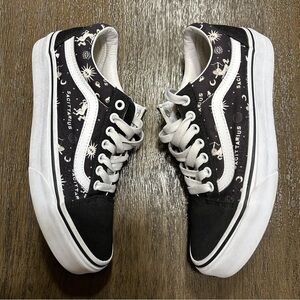 Vans Old Skool Low Custom Zodiac Sagittarius Shoes
Black White Women’s 8.5